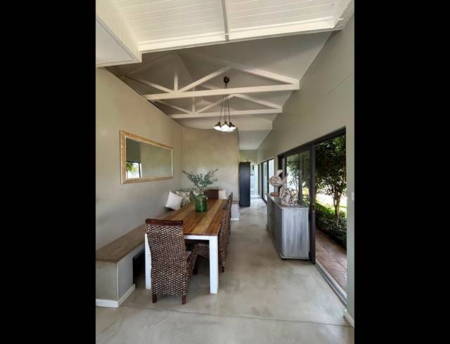 4 BEDROOM HOUSE FOR SALE IN ZINI RIVER ESTATE